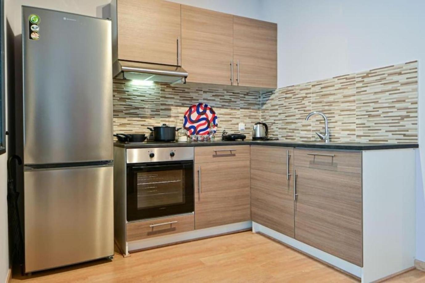 Cozy Apartment Located On Piraeus Port Area- Экстерьер фото
